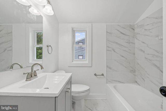 24 55TH ST NE, Washington, DC 20019