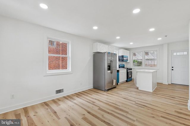 24 55TH ST NE, Washington, DC 20019