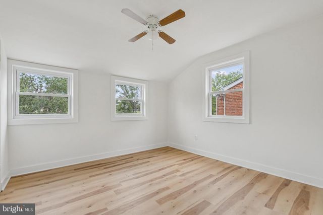 24 55TH ST NE, Washington, DC 20019