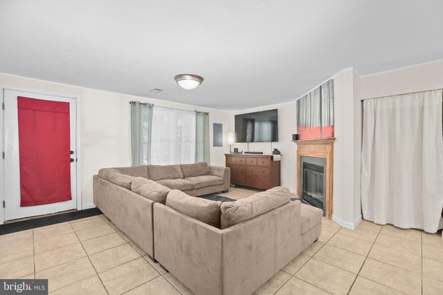 12385 MANCHESTER WAY, Woodbridge, VA 22192