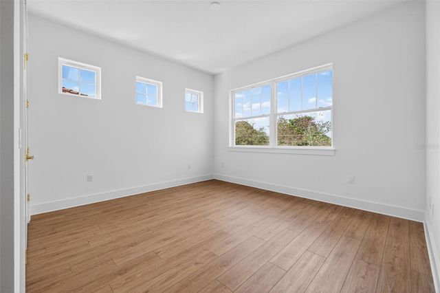 842 30TH AVENUE, St Petersburg, FL 33704