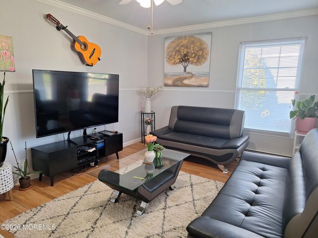 8 Speighstown Place, Toms River, NJ 08757
