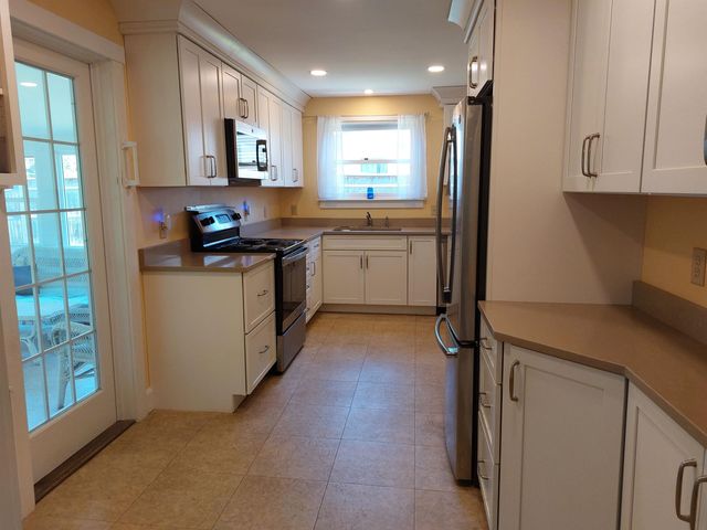 25 Greenwood Avenue, Keene, NH 03431