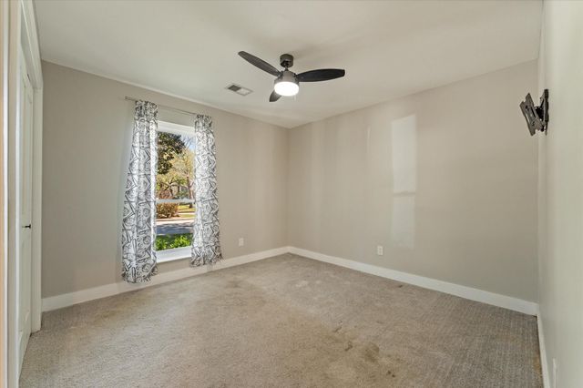 519 Rams Bottom Court, Spring, TX 77388