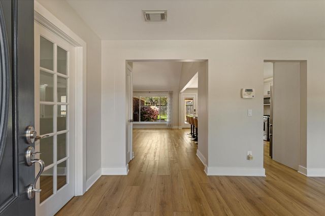 519 Rams Bottom Court, Spring, TX 77388