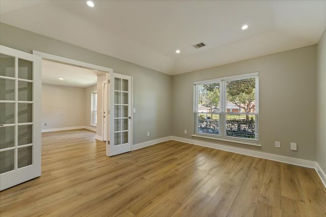 519 Rams Bottom Court, Spring, TX 77388