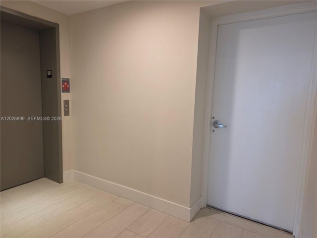 16385 Biscayne Blvd 1019, North Miami Beach, FL 33160