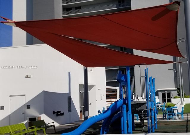 16385 Biscayne Blvd 1019, North Miami Beach, FL 33160