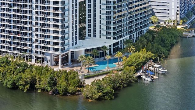 16385 Biscayne Blvd 1019, North Miami Beach, FL 33160