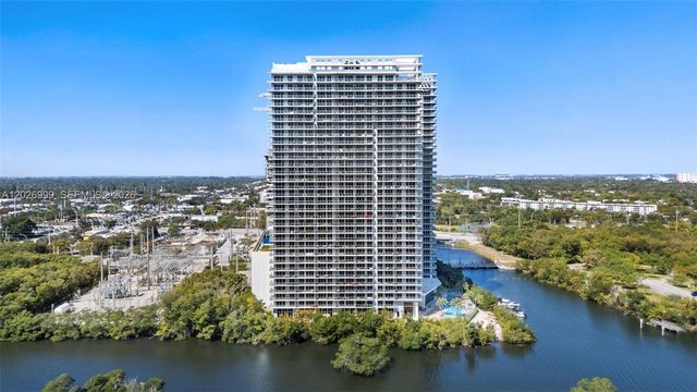 16385 Biscayne Blvd 1019, North Miami Beach, FL 33160