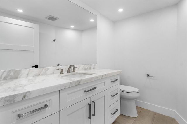 17600 E Fieldbrook Circle E, Boca Raton, FL 33496