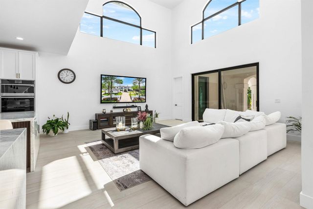 17600 E Fieldbrook Circle E, Boca Raton, FL 33496