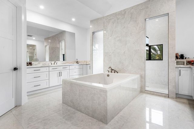 17600 E Fieldbrook Circle E, Boca Raton, FL 33496