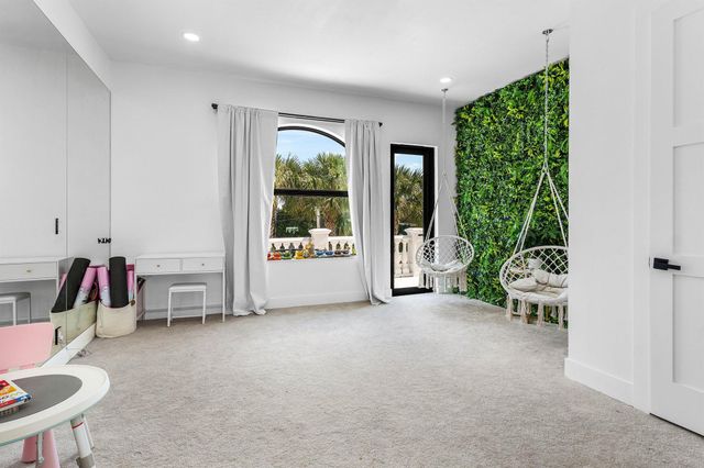 17600 E Fieldbrook Circle E, Boca Raton, FL 33496