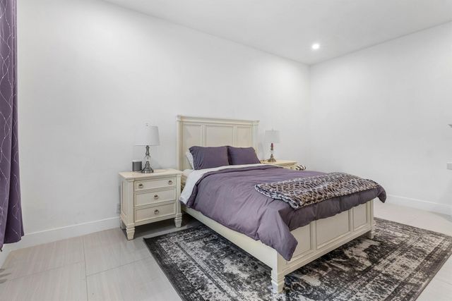 17600 E Fieldbrook Circle E, Boca Raton, FL 33496