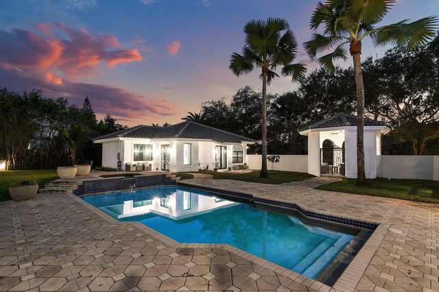 17600 E Fieldbrook Circle E, Boca Raton, FL 33496