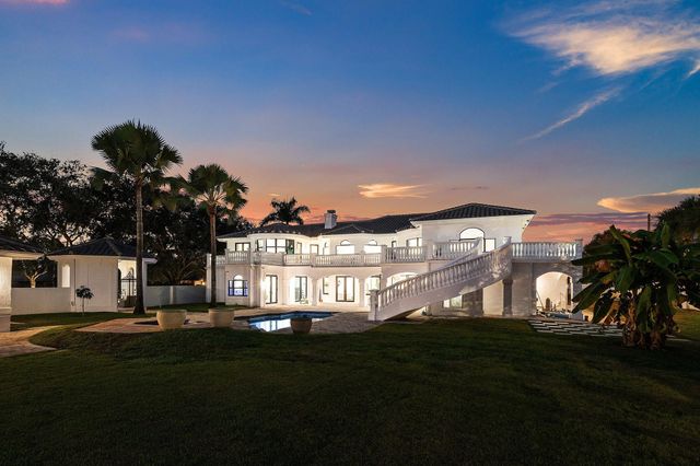 17600 E Fieldbrook Circle E, Boca Raton, FL 33496