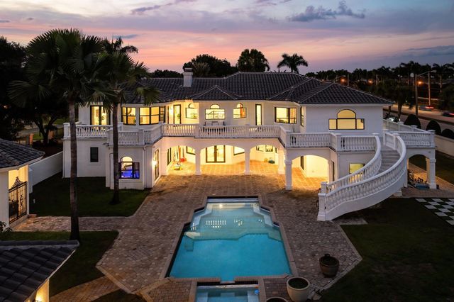 17600 E Fieldbrook Circle E, Boca Raton, FL 33496