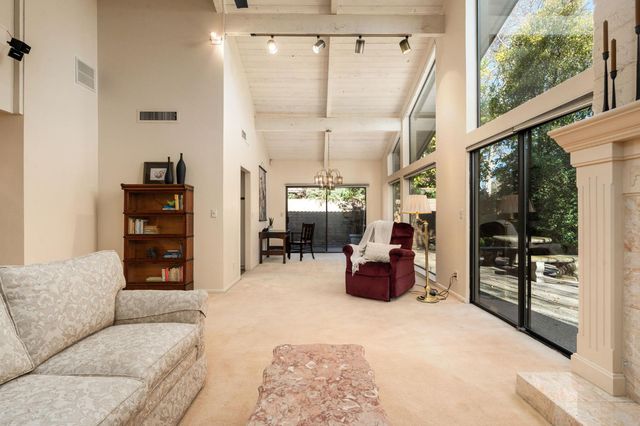 5630 N El Adobe Drive, Fresno, CA 93711