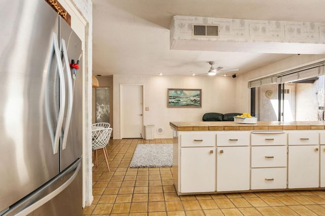 5630 N El Adobe Drive, Fresno, CA 93711