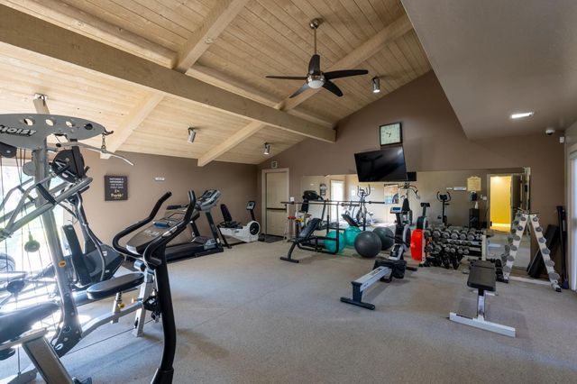 5630 N El Adobe Drive, Fresno, CA 93711