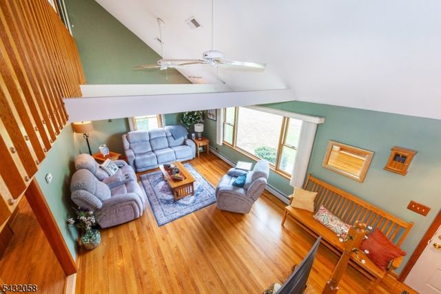 7 Mary St, Bloomingdale Boro, NJ 07403