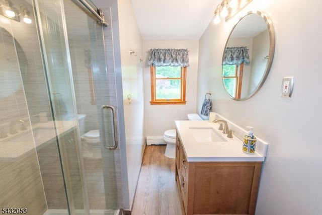 7 Mary St, Bloomingdale Boro, NJ 07403