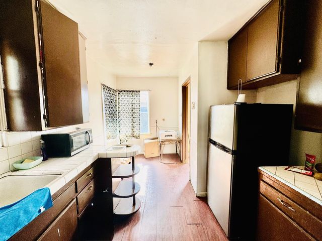 1807 Shamrock Way, Bakersfield, CA 93304