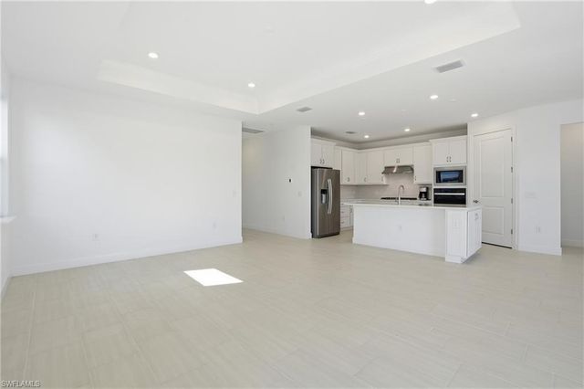 1954 Fresno AVE, Naples, FL 34120