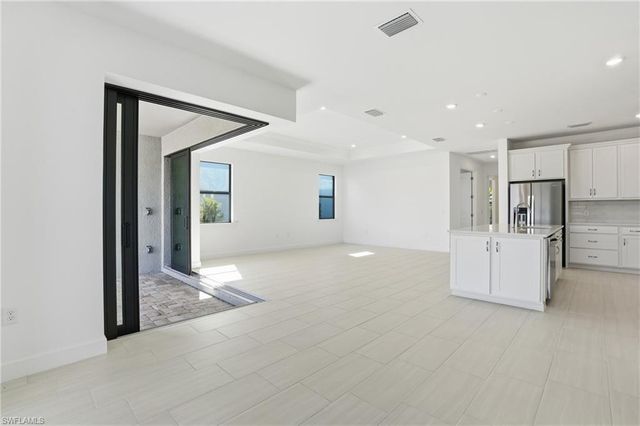 1954 Fresno AVE, Naples, FL 34120