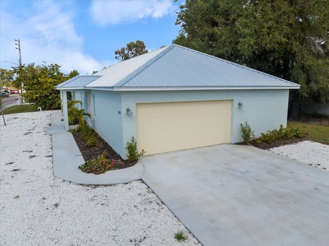 3525 MCINTOSH ROAD, Sarasota, FL 34232