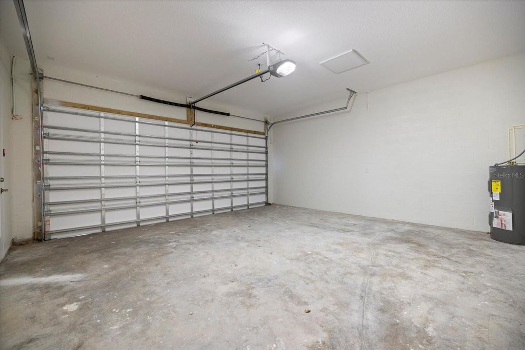 Image 32 of property listing at 3525 MCINTOSH ROAD, Sarasota, FL 34232