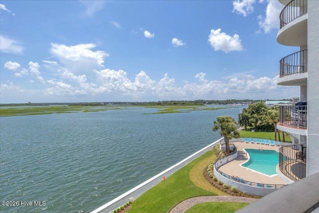 322 Causeway Drive Ste 407, Wrightsville Beach, NC 28480