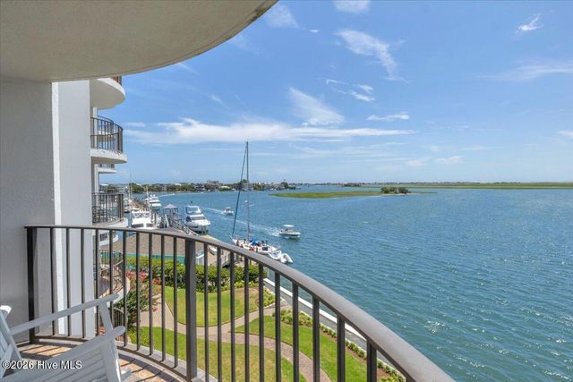 322 Causeway Drive Ste 407, Wrightsville Beach, NC 28480