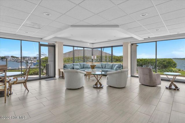 322 Causeway Drive Ste 407, Wrightsville Beach, NC 28480