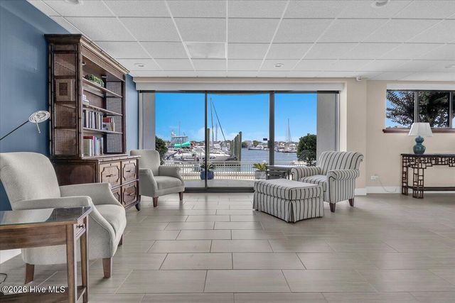 322 Causeway Drive Ste 407, Wrightsville Beach, NC 28480