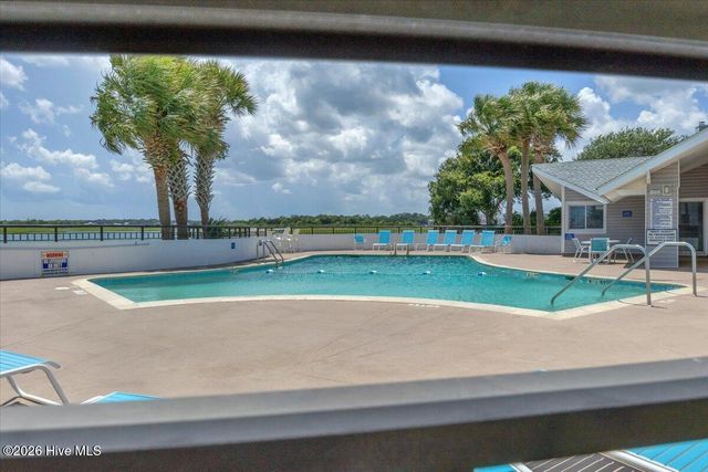 322 Causeway Drive Ste 407, Wrightsville Beach, NC 28480