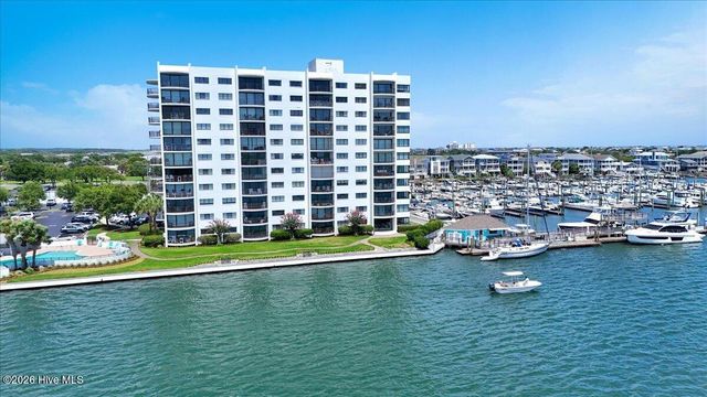 322 Causeway Drive Ste 407, Wrightsville Beach, NC 28480