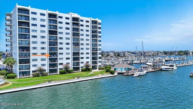 322 Causeway Drive Ste 407, Wrightsville Beach, NC 28480