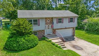 1208 Hilltop Boulevard, Mchenry, IL 60050