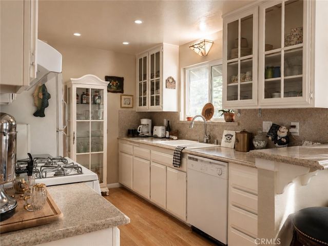 191 Kuffel Canyon, Lake Arrowhead, CA 92352
