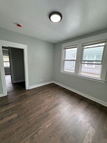199 English Street 2, New Haven, CT 06513
