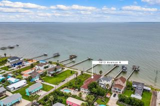 1813 Avenue A, San Leon, TX 77539