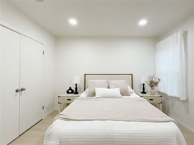 877 W Edna, Covina, CA 91722