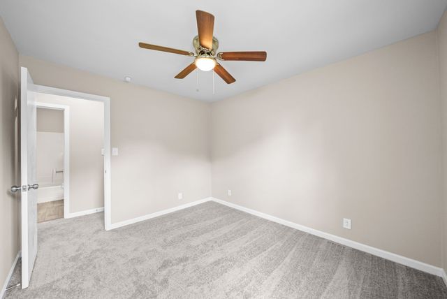 726 Needmore Rd, Clarksville, TN 37040