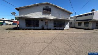 877 29th Av SW, Albany, OR 97321