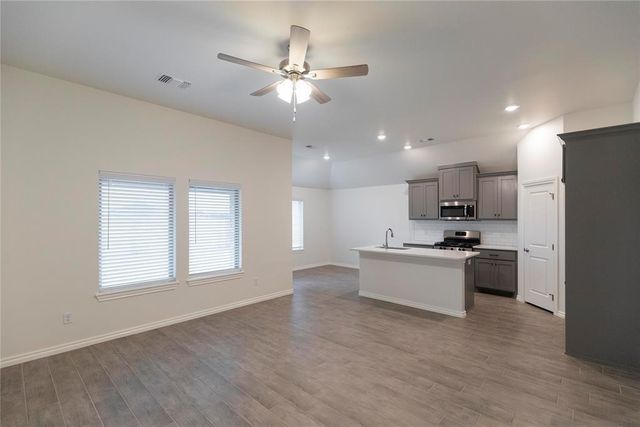 1816 Zayden Lane, Norman, OK 73072