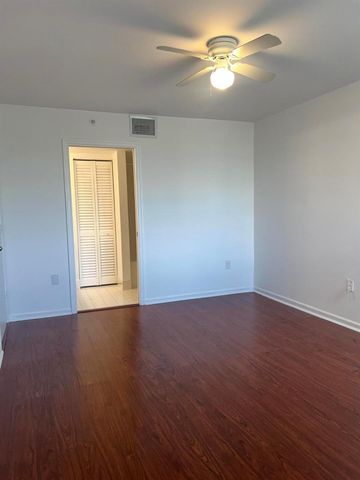 4840 N State Rd 7 6204, Coconut Creek, FL 33073