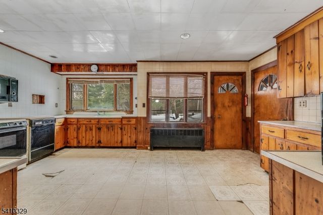 615 County Route 579, Union Twp., NJ 08867