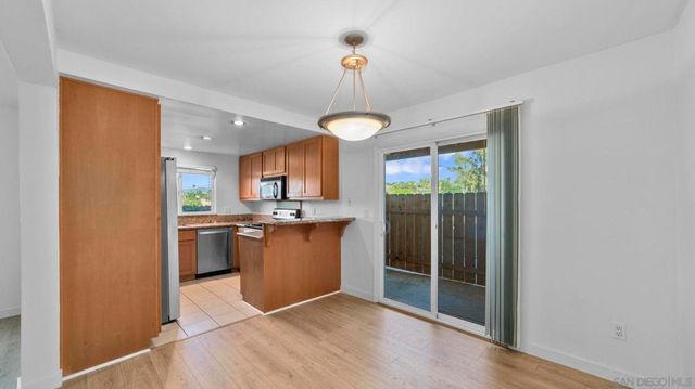 505 San Pasqual Valley 183, Escondido, CA 92027